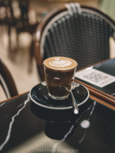 kopi dari cafe sekitar sini